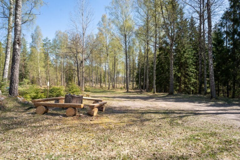 Grillplats söder om Ormstensberget