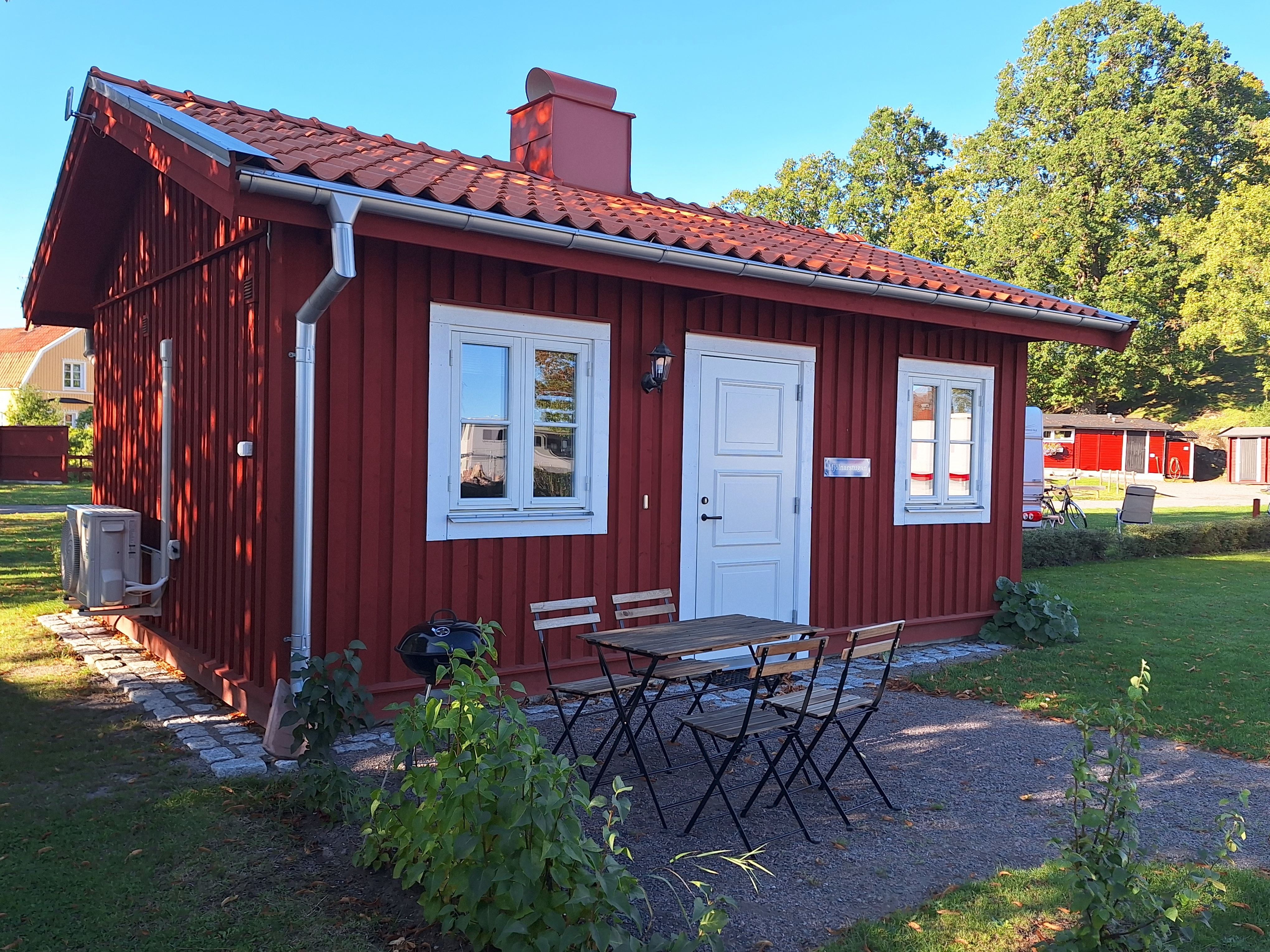 Korskullens Camping, Stugor & Café